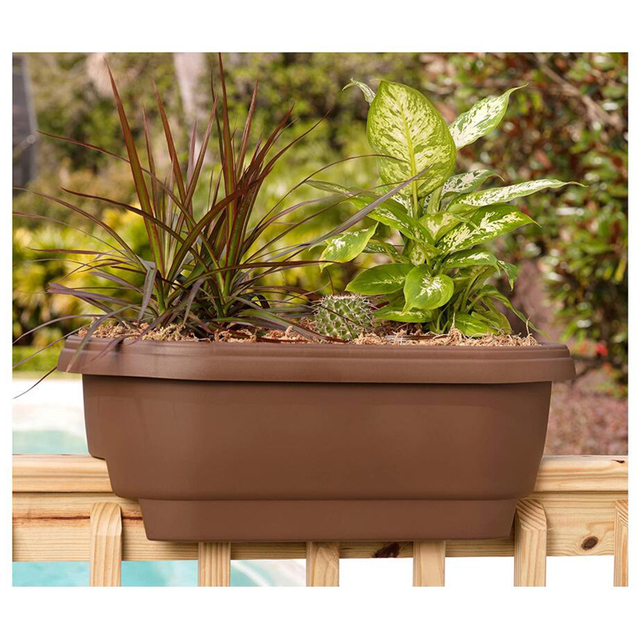 Railing Planter with Drainage Holes GT14127